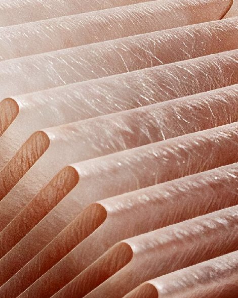 Gros plan sur le média PureFibe plissé couleur cuivre